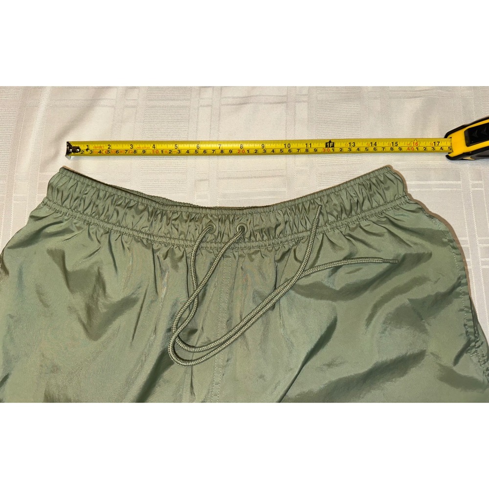 Nike Swim Trunks Mens Large Olive Green Mesh Lined 5 Inch Inseam Sporty Shorts - Picture 5 of 9